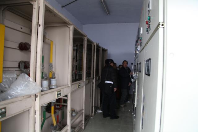 对电力扩容改造工程现场进行安全检查